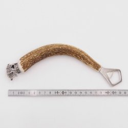 Flaschenöffner mit Hirsch Geweih Stange Hirschhorn Griff mit Endkappe Verzierung Wildschwein stehend GL 23 cm 27.19.8.34