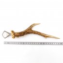Apribottiglie con corna di capriolo Apribottiglie con corna di capriolo Lunghezza 29 cm 27.1.474