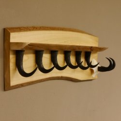 Garderobe mit 6 Gamshaken + Gamsgeweih auf Holzbrett Wandgarderobe Geweih Unikat 27.8.95