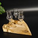 Schnapsanbieter kleine 3 Gläser mit Stiel auf Wurzel...