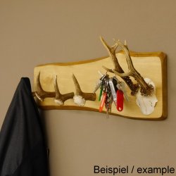 Geweih Garderobe mit 5 Haken aus Hirschspitzen Hirschrose auf Holzbrett Rehgeweih Wandgarderobe Unikat 27.8.96