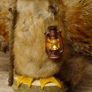 Wolpertinger Wolpi groß Bisam Präparat dunkelblaue Augen mit Flügel Geweih Stock Laterne Höhe 40 cm Fabelwesen Gaudi Geschenk 86.14.7