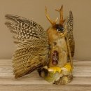 Wolpertinger Wolpi groß Bisam Präparat hellblaue Augen mit Flügel Geweih Stock Laterne Höhe 36 cm Fabelwesen Gaudi Geschenk 86.14.9