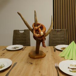 Brezelständer Ständer Rothirschgeweihstange Hirsch Höhe 49 cm Hirschstange