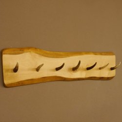 Geweih Garderobe mit 7 Haken aus Hirschspitzen auf Holzbrett Wandgarderobe Unikat 27.8.109