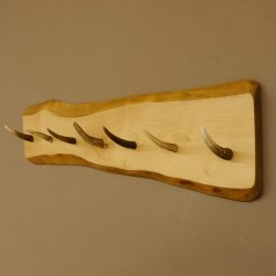 Geweih Garderobe mit 7 Haken aus Hirschspitzen auf Holzbrett Wandgarderobe Unikat 27.8.109