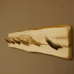 Geweih Garderobe mit 6 Haken aus Hirschspitzen auf Holzbrett kleine Wandgarderobe Unikat 27.8.111