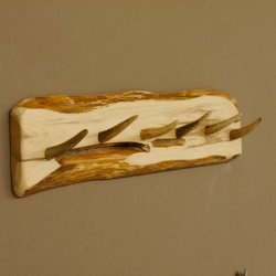 Geweih Garderobe mit 6 Haken aus Hirschspitzen auf Holzbrett kleine Wandgarderobe Unikat 27.8.112