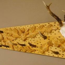 Geweih Garderobe mit 9 Haken aus Hirschspitzen auf Holzbrett verziert Rehgeweih Wandgarderobe Unikat 27.8.113