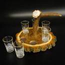 Schnaps Anbieter auf Akazieschild Schnapsbrett H16 cm Rothirsch Stange Griff mit 6 Stück Gläser weiß hoch Jagdmotiv Tier Motiv 27.7.3.13