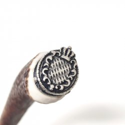 Flaschenöffner mit Hirsch Geweih Stange Hirschhorn Griff mit Endkappe Verzierung Bayern Wappen GL 22 cm 27.19.2.56