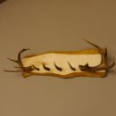 Geweih Garderobe mit 4 Spitzen Haken auf Holzbrett 2x Stangen Wandgarderobe Unikat 27.8.120