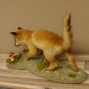 Fuchs junger Rotfuchs laufend auf Dekoplatte Präparat Tierpräparat Tiertrophäe 89.8.179