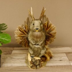 Wolpertinger Murmel Präparat Plüsch mit Bart hellbraune Augen Fabelwesen mit Flügel und Geweih Wolpi 86.16.42