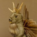 Wolpertinger Murmel Präparat Plüsch mit Bart hellbraune Augen Fabelwesen mit Flügel und Geweih Wolpi 86.16.44