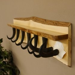 Garderobe mit 6 Gamshaken + Gamsgeweih auf Holzbrett Ablagefläche Wandgarderobe Geweih Unikat 27.8.122