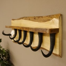 Garderobe mit 6 Gamshaken + Gamsgeweih auf Holzbrett Ablagefläche Wandgarderobe Geweih Unikat 27.8.123