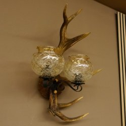 Wandlampe Wandleuchte Lampe Geweih Rothirschstange Stangen Lampe 2 - flammig Lampenschirm 92.2.15