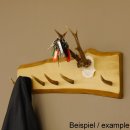 Geweih Garderobe mit 7 Hirschspitzen Haken auf Holzbrett...