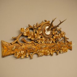 Geweih Garderobe mit 6 Hirschspitzen Haken auf geschnitztes Holzbrett 1x Rehgeweih Wandgarderobe Unikat 27.8.126