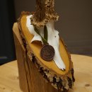 Bronze-grade roe deer antler medal, 666 g, CIC 106.3 IP, magnificent roe buck antlers, antler tips, birch shield