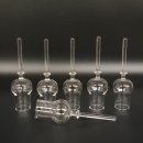Lot de 6 petits verres à schnaps avec pied, présentés sur une corne de cerf rouge - Cadeau 27.60.2.71