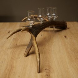 Set da liquore: 4 bicchierini con stelo su un corno di cervo rosso - Regalo 27.60.2.82
