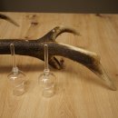 Fournisseur dalcool : lot de 5 petits verres à pied présentés sur un support en bois de cerf rouge - Cadeau 27.60.2.96