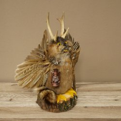 Wolpertinger "Wolpi" Large Muskrat Taxidermy Specimen with Yellow Eyes, Wings, Antlers, Cane, and Lantern; Height 37 cm; Mythical Creature; Fun Gift; 86.14.15