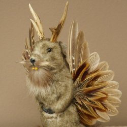 Wolpertinger Marble Stuffed Toy: Mythical Creature with Wings, Beard, and Antlers – Wolpi 86.16.50