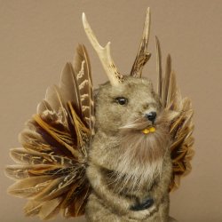 Wolpertinger Marble Stuffed Toy: Mythical Creature with Wings, Beard, and Antlers – Wolpi 86.16.50