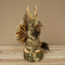 Wolpertinger knuffel, opgezette knuffel van een fabelwezen met vleugels, baard en gewei, Wolpi 86.16.54