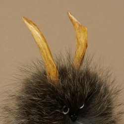 Wolpertinger Wolpi, modello in miniatura a forma di pigna con occhi bianchi, altezza 23 cm, codice 86.1.2.63
