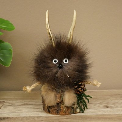 Wolpertinger Wolpi, modello in miniatura a forma di pigna con occhi bianchi, altezza 22 cm, codice 86.1.2.64