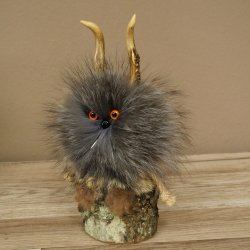 Wolpertinger Wolpi Mini, esemplare imbalsamato con occhi arancioni, altezza 22 cm, codice 86.1.1.52