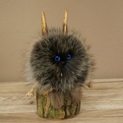 Wolpertinger "Wolpi" Mini Taxidermy Specimen with Dark Blue Eyes, Height 22 cm, 86.1.1.53
