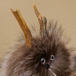 Wolpertinger Wolpi Mini, esemplare imbalsamato con occhi viola, altezza 22 cm, codice 86.1.1.54