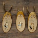 Corna di capriolo, 3 pezzi, caprioli maschi su targhette di betulla "Vintage" Caprioli Capriolo maschio Corna 22.1428