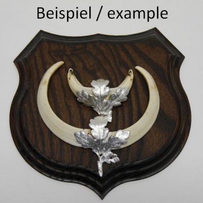 1x Wappenschild Wildschwein Troph&auml;enschild Wappenform, AF 15cm, mit 2 St&uuml;ck Eichenlaub Deckblatt einfach