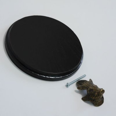 Keilerschild Keilerbrett Gewaffbrett Troph&auml;enschild rund dunkel AF 15 cm mit Keiler Kopf Verzierung klein
