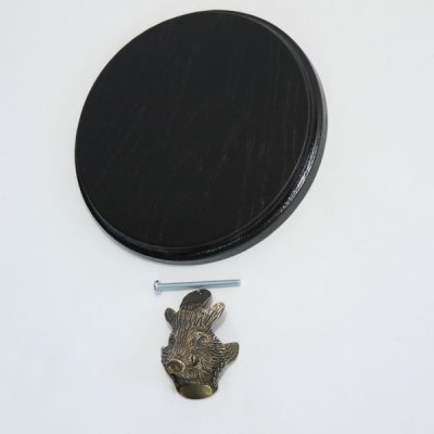 Keilerschild Keilerbrett Gewaffbrett Troph&auml;enschild rund dunkel AF 15 cm mit Keiler Kopf Verzierung klein