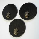 3 Stück Keilerschilder Keilerbrett Gewaffbrett Trophäenschild rund dunkel AF 17 cm mit 3 x Keiler Kopf Verzierung klein