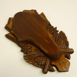 Trophäenschild für Gams Gemse Gämse geschnitzt braun Aufsatzhöhe 23 cm