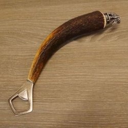 Décapsuleur avec bois de cerf Manche en corne de cerf avec embout décoratif Sanglier debout GL22cm #27.19.8.11