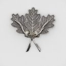 1 piece of boar weapon oak leaf cover, small, 4 leaves with 2 acorns, silver-colored
