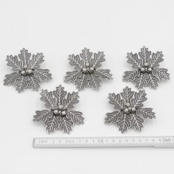 5 Stück Keilerwaffen Eichenlaub Deckblatt groß 7 blättrig mit 3 Eicheln silberfarben