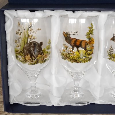 4 teiliges Bier Pils Gläser Set Glas mit farbigen Jagd Dekor Motiv im Geschenk Karton